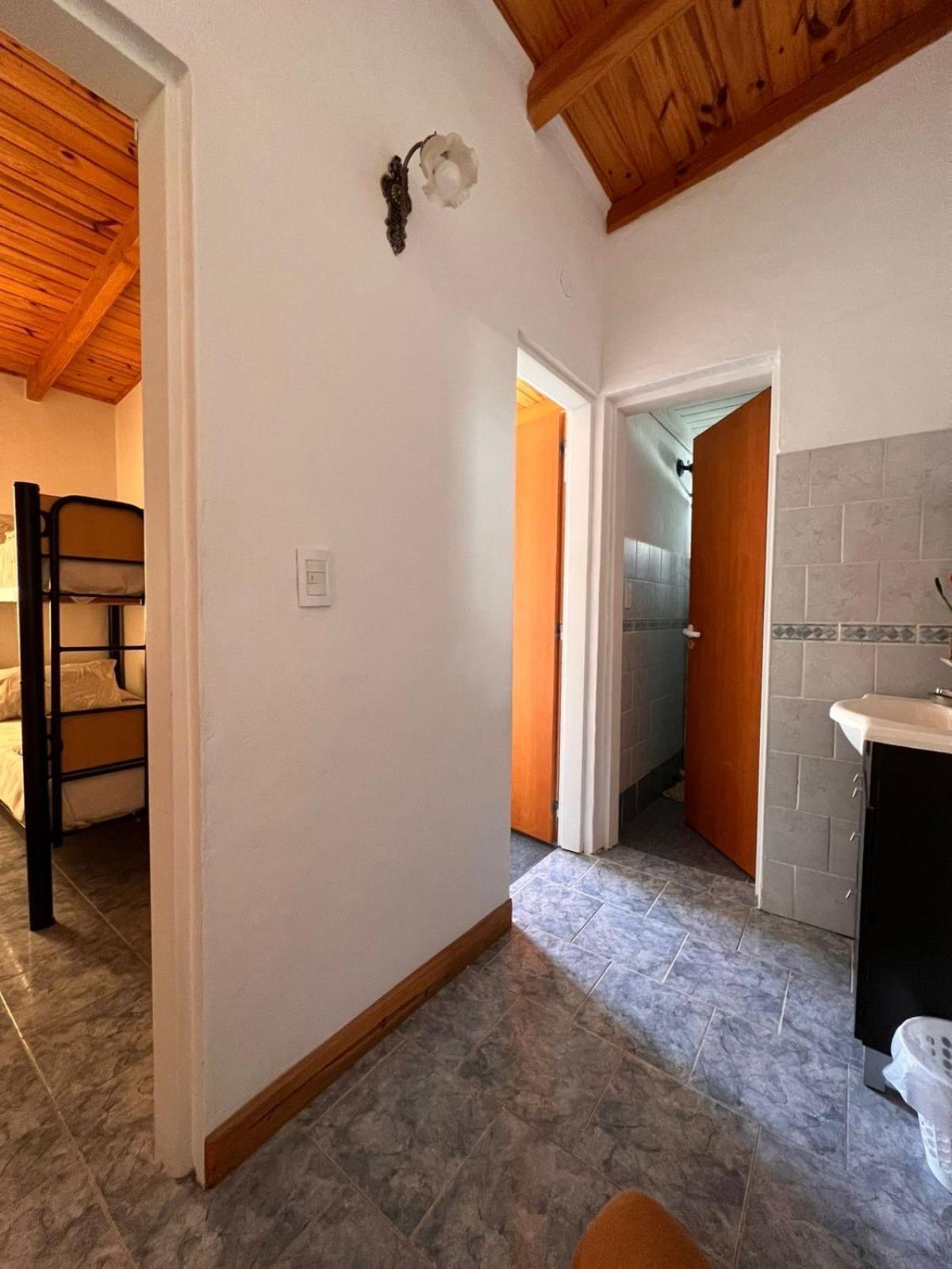 Hosteria Isabel Departamentos Y Habitaciones Con Bano Privado Las Grutas Phòng bức ảnh