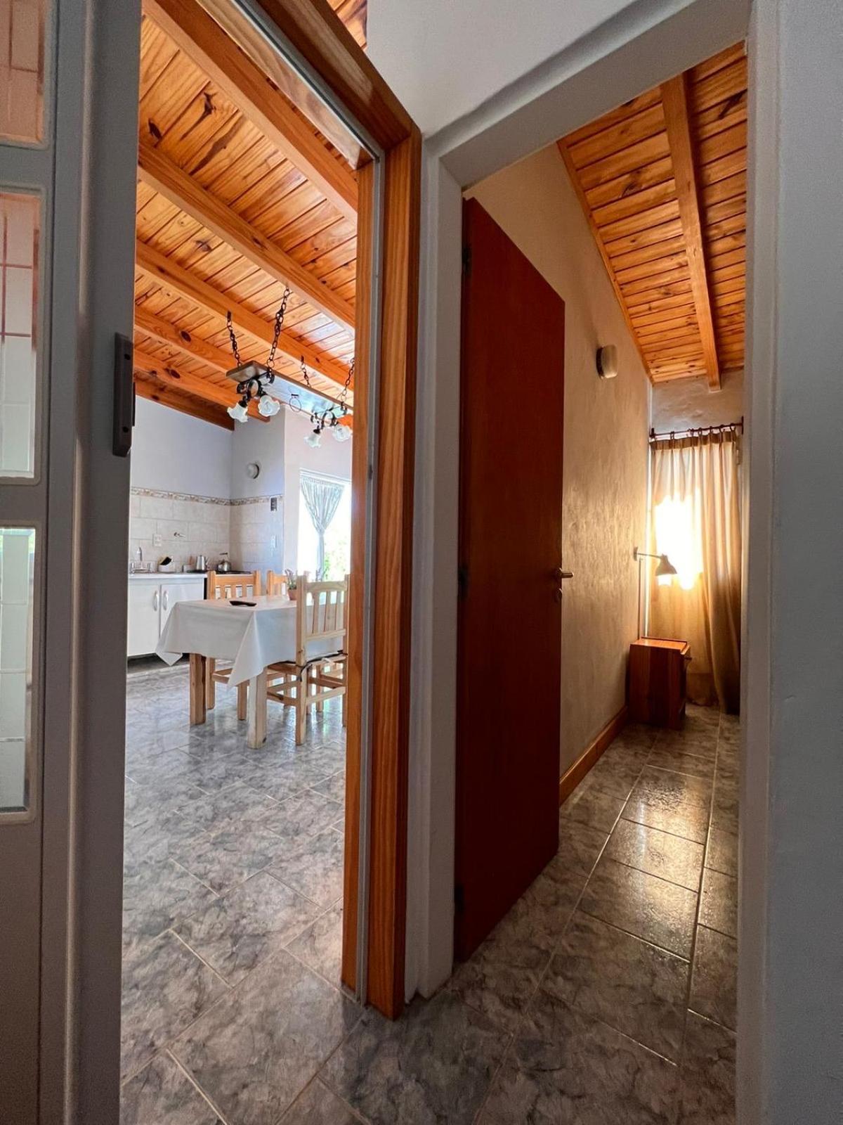 Hosteria Isabel Departamentos Y Habitaciones Con Bano Privado Las Grutas Phòng bức ảnh