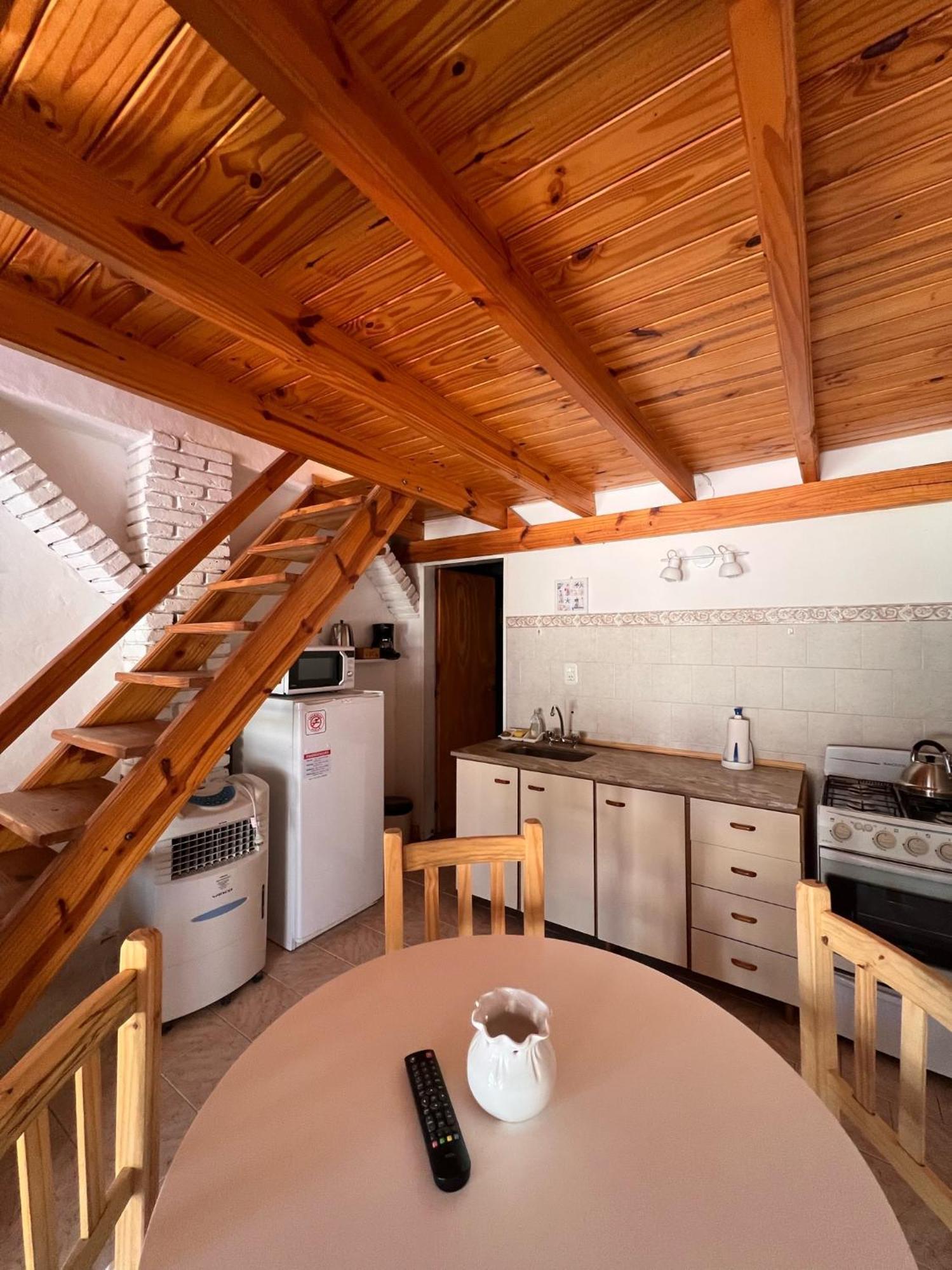 Hosteria Isabel Departamentos Y Habitaciones Con Bano Privado Las Grutas Phòng bức ảnh